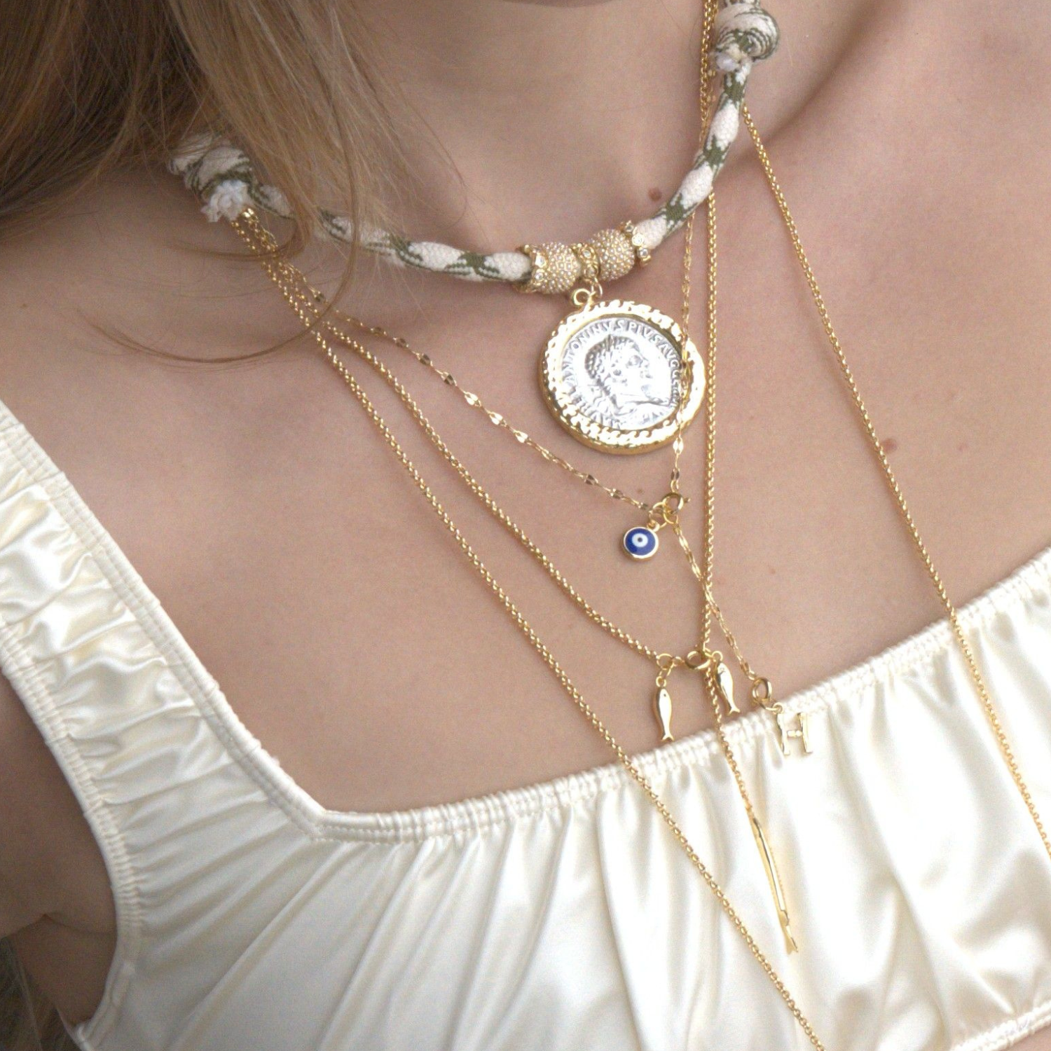 Mouni Fish Trio Lariat