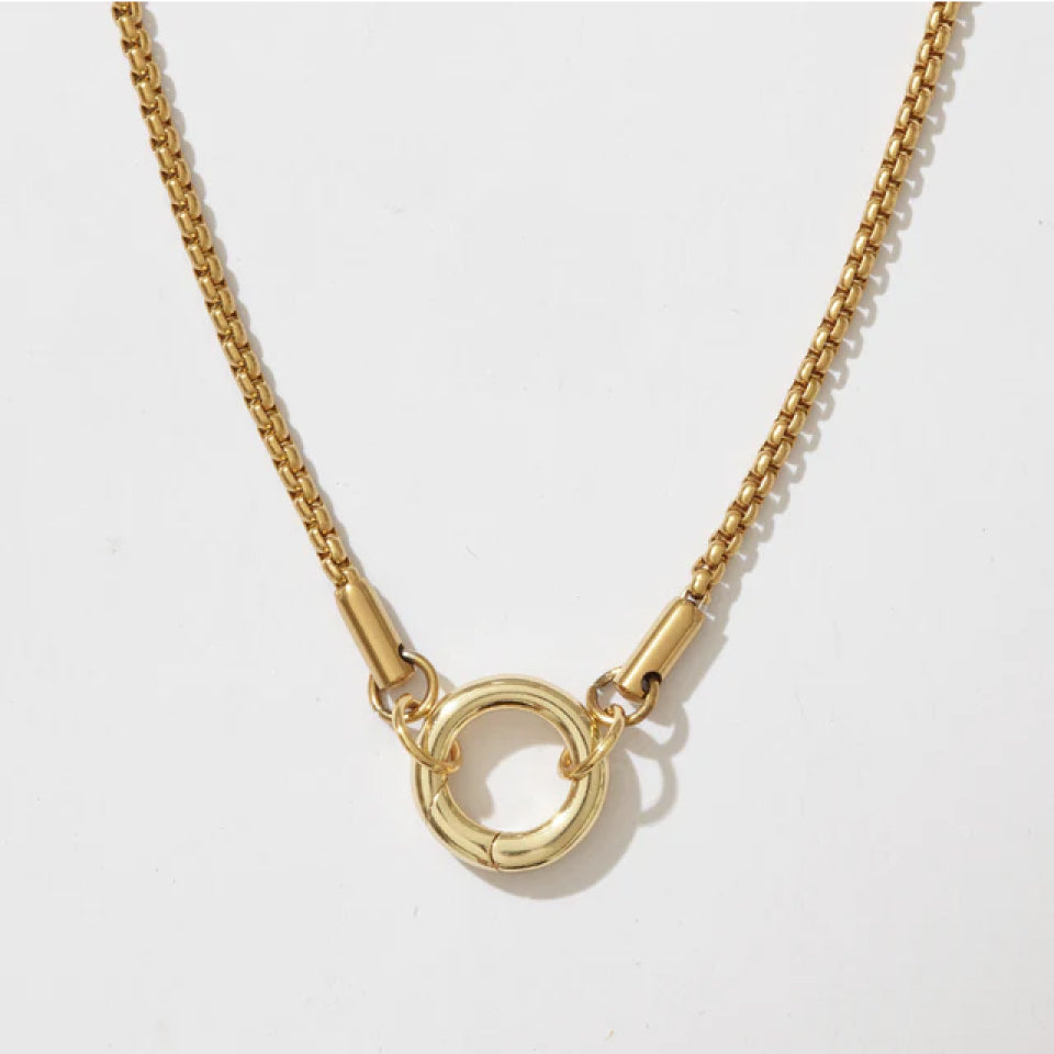 curved-box-charm-chain_75c04fea-080c-4ea1-a31d-21a84d6b836d.jpg