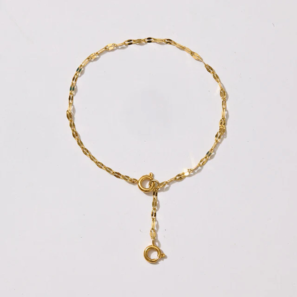 dainty-bezel-strand-chain-bracelet_3f31c1ee-a305-4f28-ac55-5dea1b35cc35.jpg