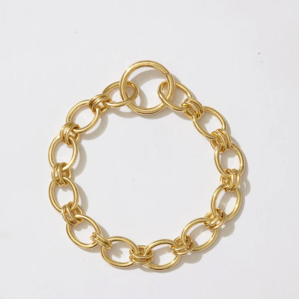 Loop Link Charm Chain Bracelet